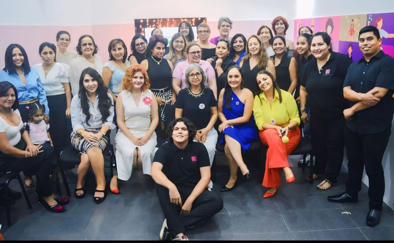 Promover la igualdad mediante iniciativas comunitarias empoderamiento femenino